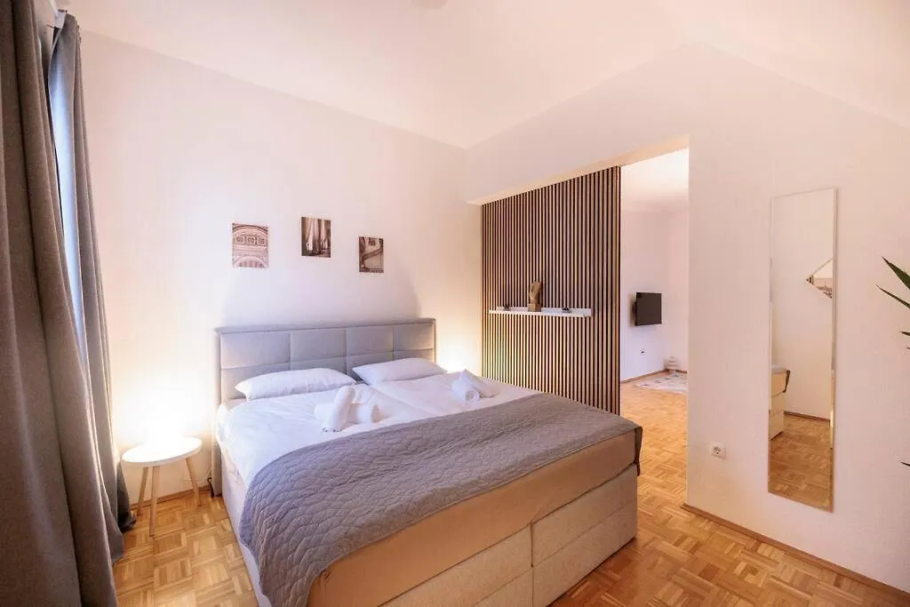 Appartement Geraeumige Und Ruhige Wohnung Am Kanal Hannover